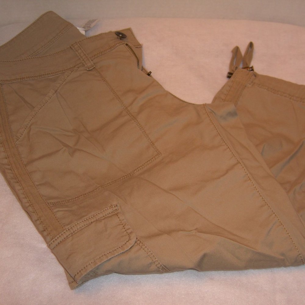 Time and Tru Cotton Capri Pant Size 6